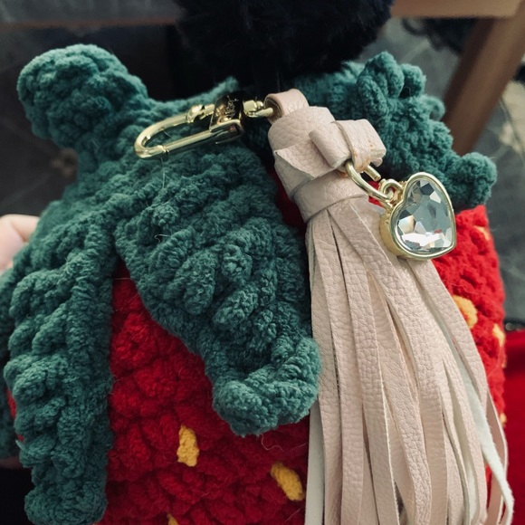 **HOLD/SOLD**Betsey Johnson medium handbag/purse - Picture 5 of 16